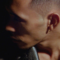 -SMALL MARKING 18K GOLD PIERCE-