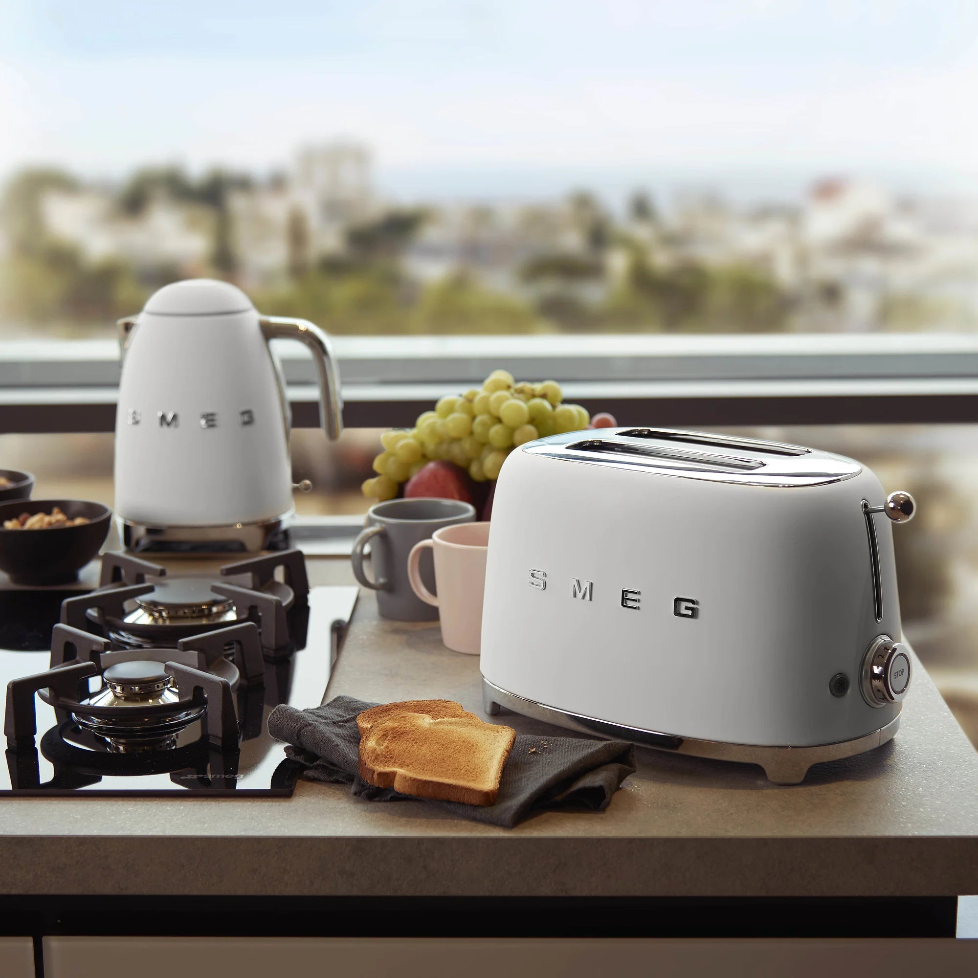 【新品】SMEG トースター SMEG 50's レトロ トースター ホワイト – ENTown