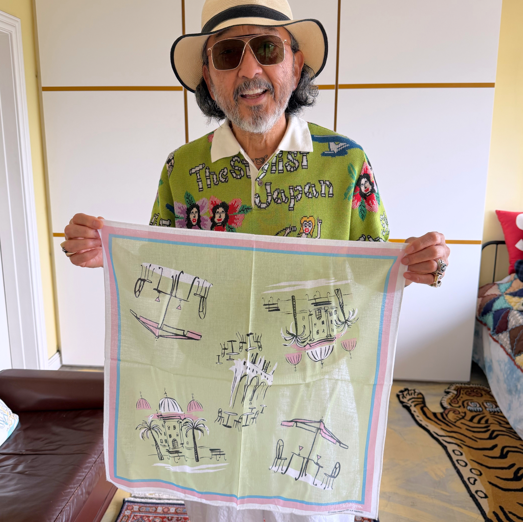 Café Sketch Bandana Light Green｜The Stylist Japan – ENTown