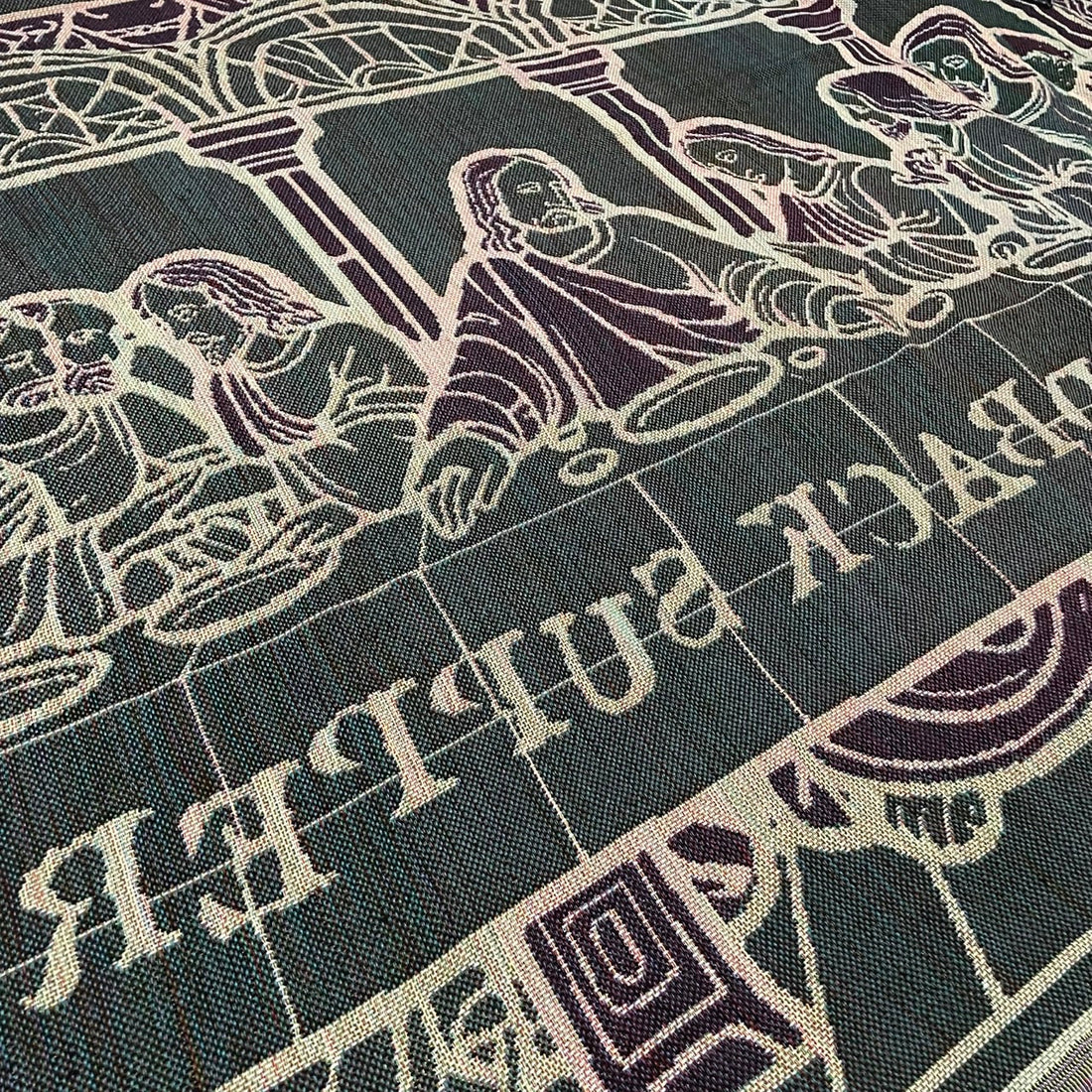 -RAYDBACK SUPPER BLANKET-