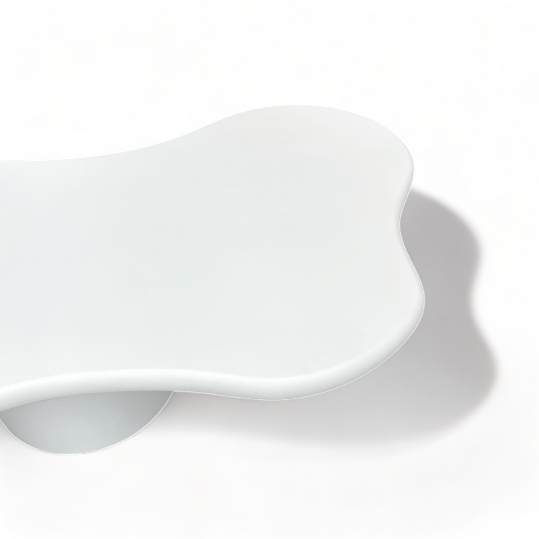 FLOAT COFFEE TABLE（CENTER LEG）