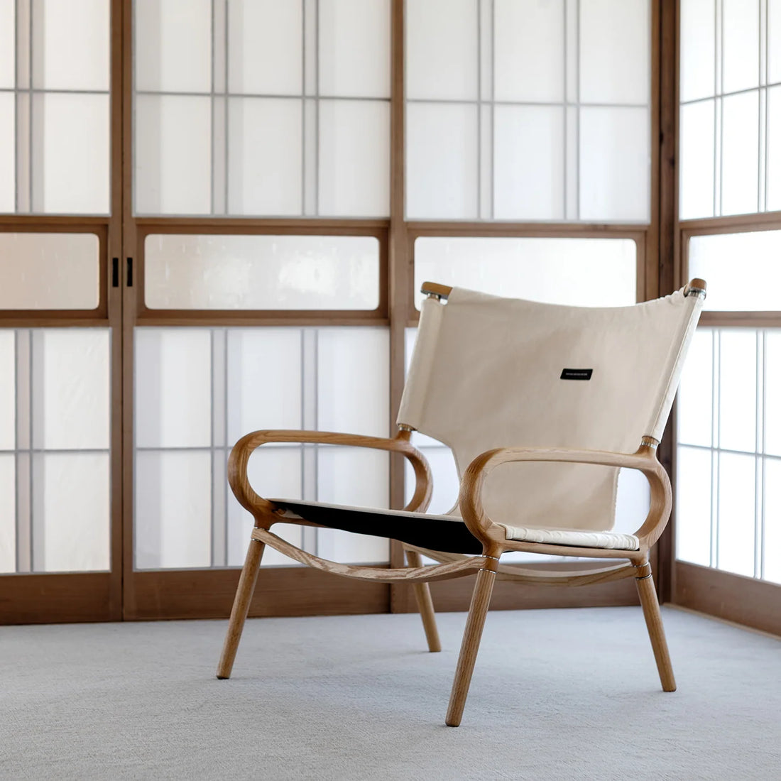 LWP006 Grand Chair