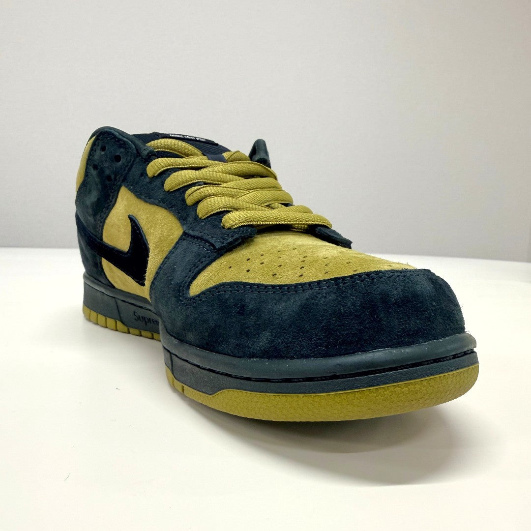 Supreme × Nike SB Dunk Low OG QS “Camper Green” 27.5cm｜OKUBO MEGANE