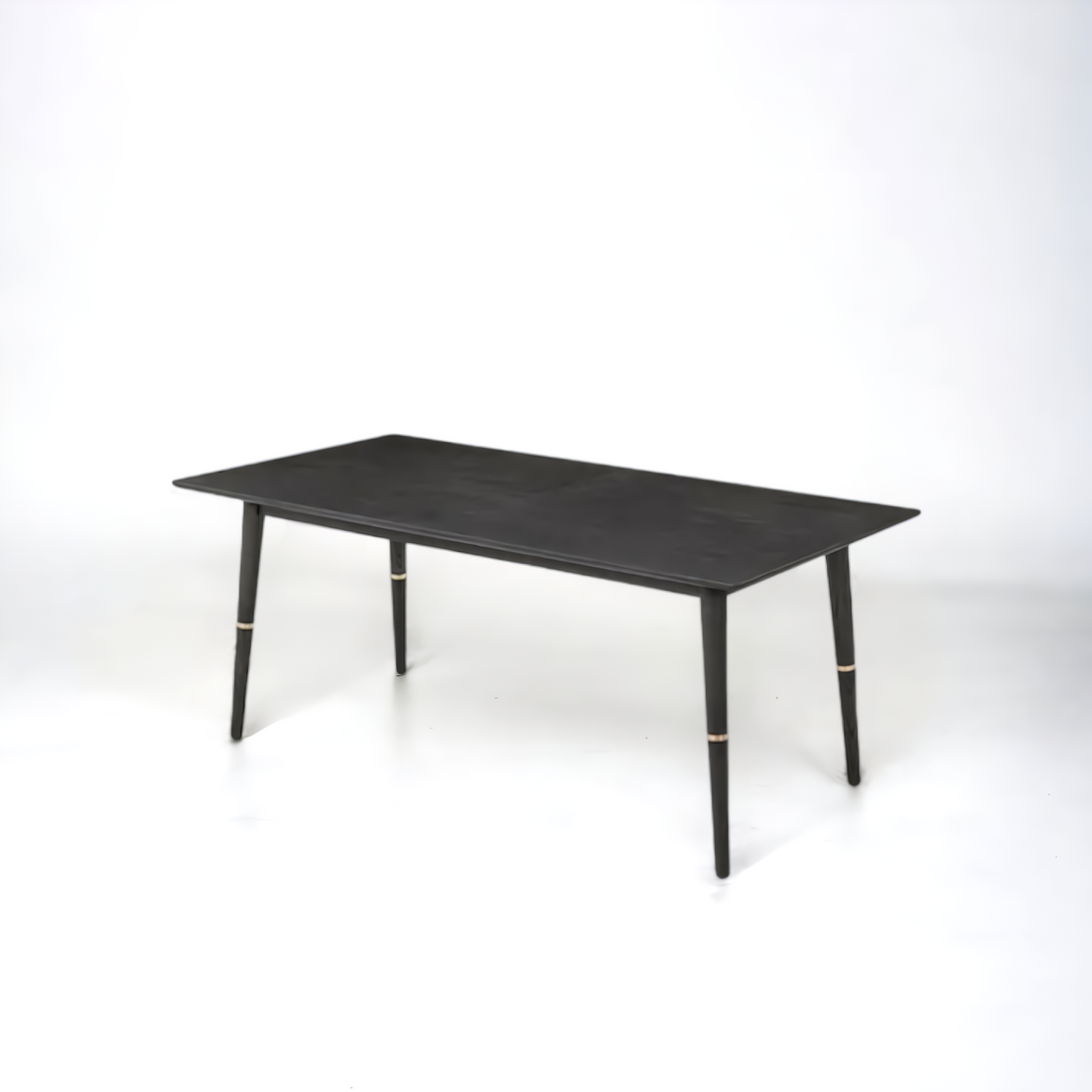 E&C TABLE