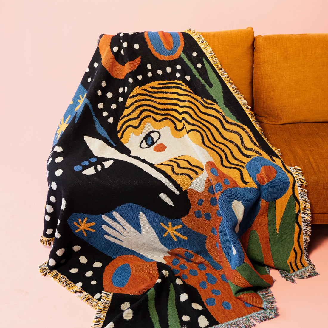 Alma Throw