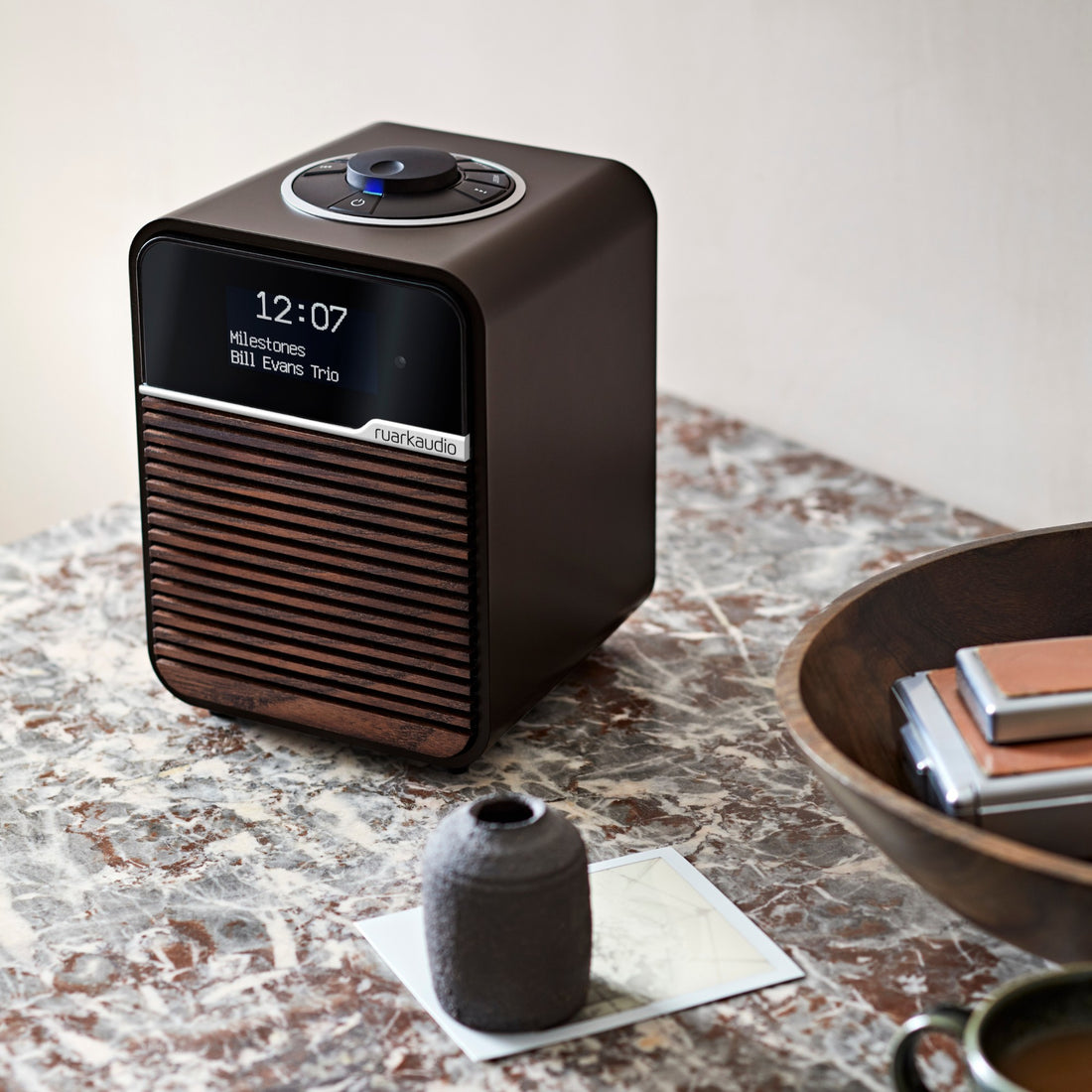 R1mk4 Deluxe Bluetooth Radio