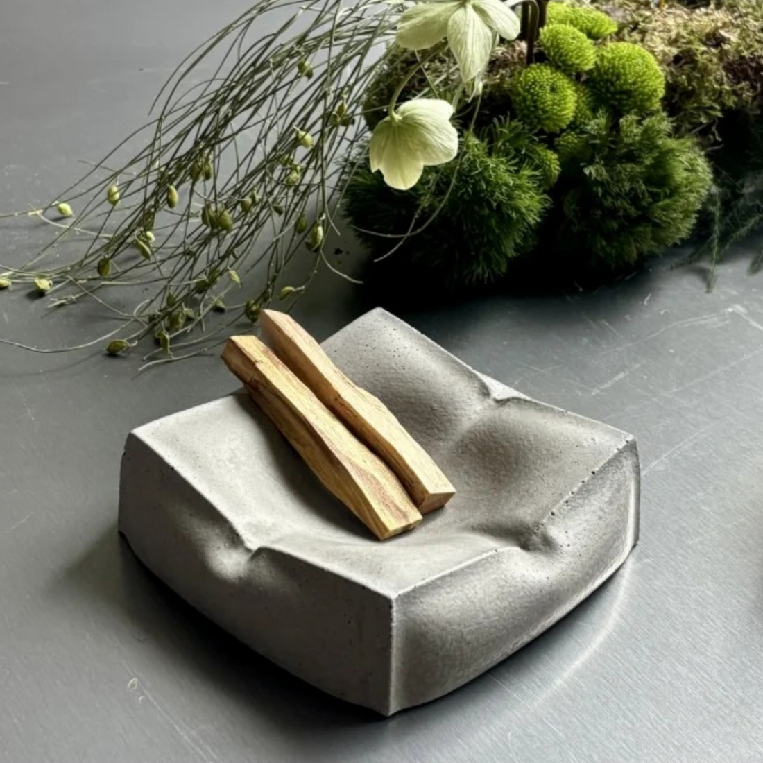 Pillow Tray Raw – Concrete Design Tray