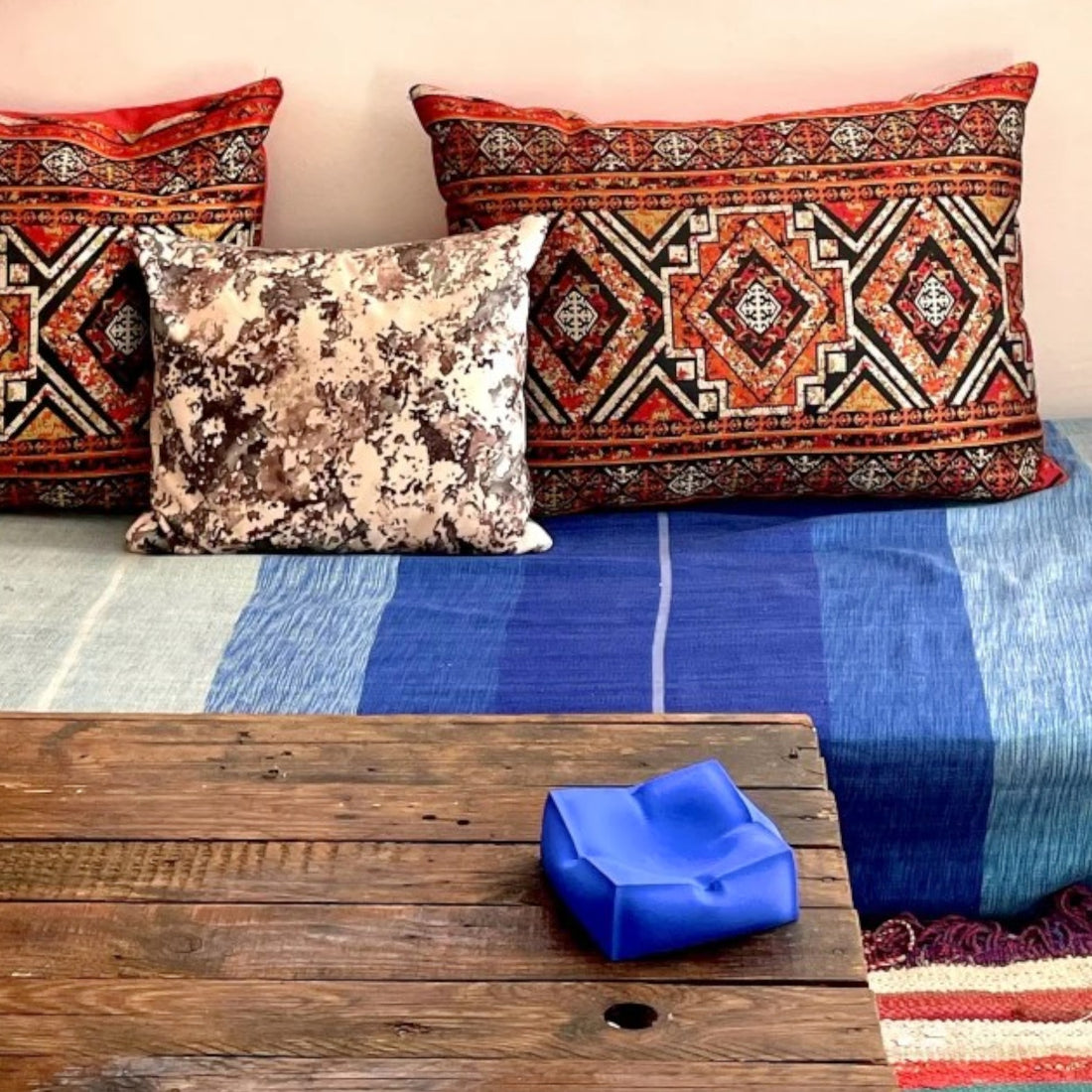 Pillow Tray Ultramarine – Design Tray