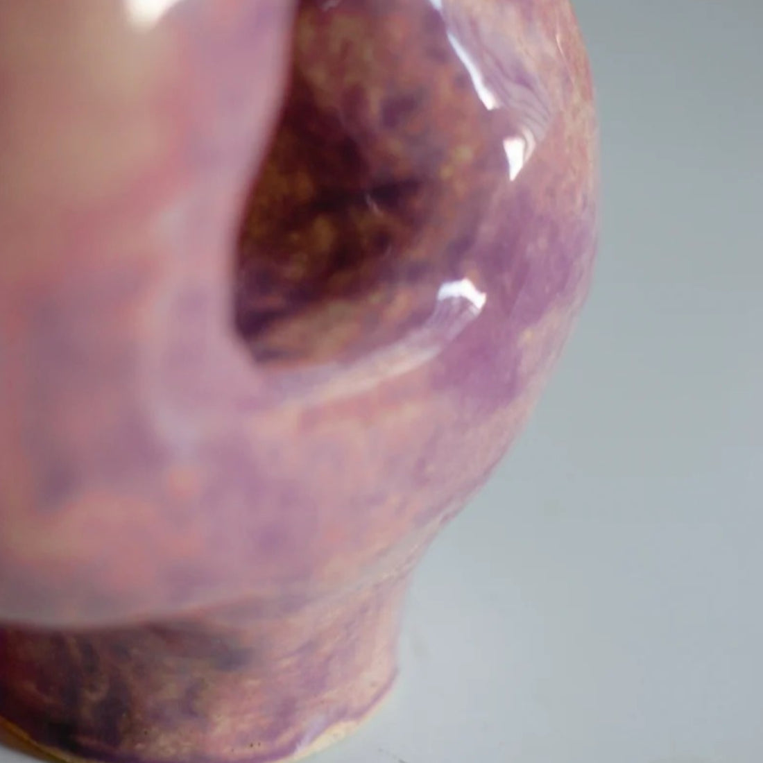 Hollow Athemys – Clay Vase