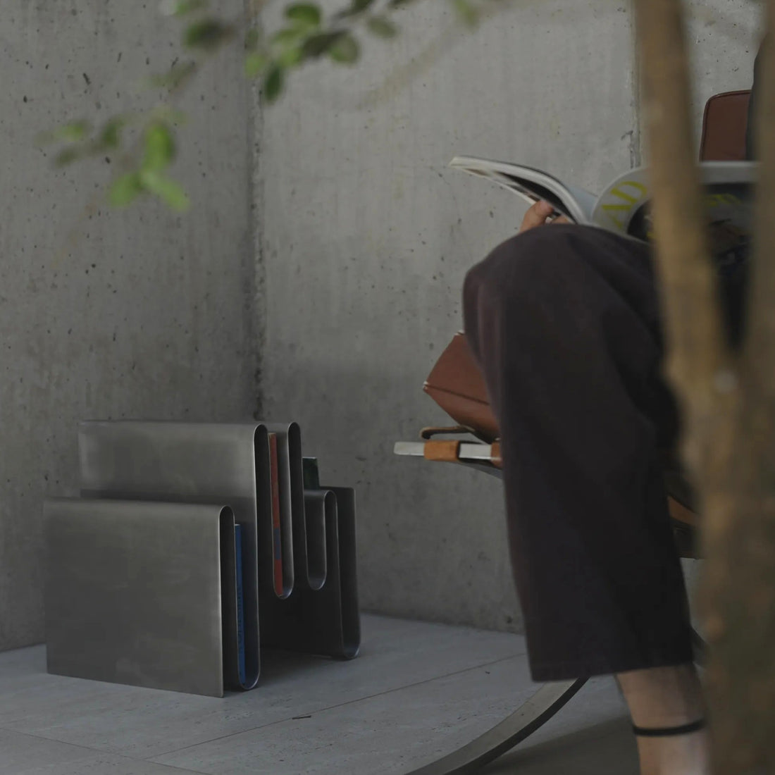 R001-01 – Stainless Steel Magazine Holder