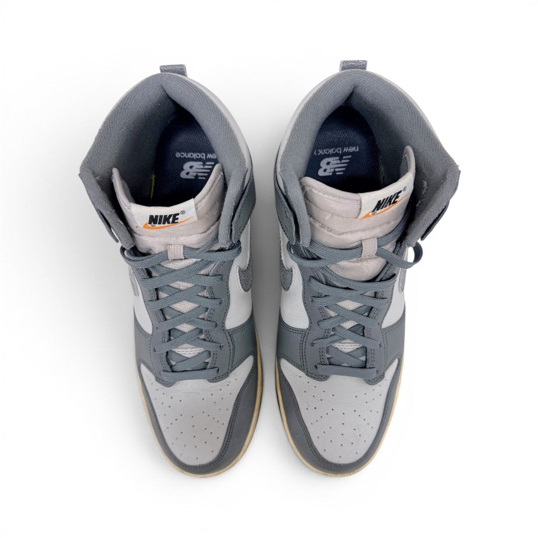 NIKE Dunk High Retro SE Vintage “Light Bone / Tumbled Grey” 28.0cm｜OKUBO MEGANE