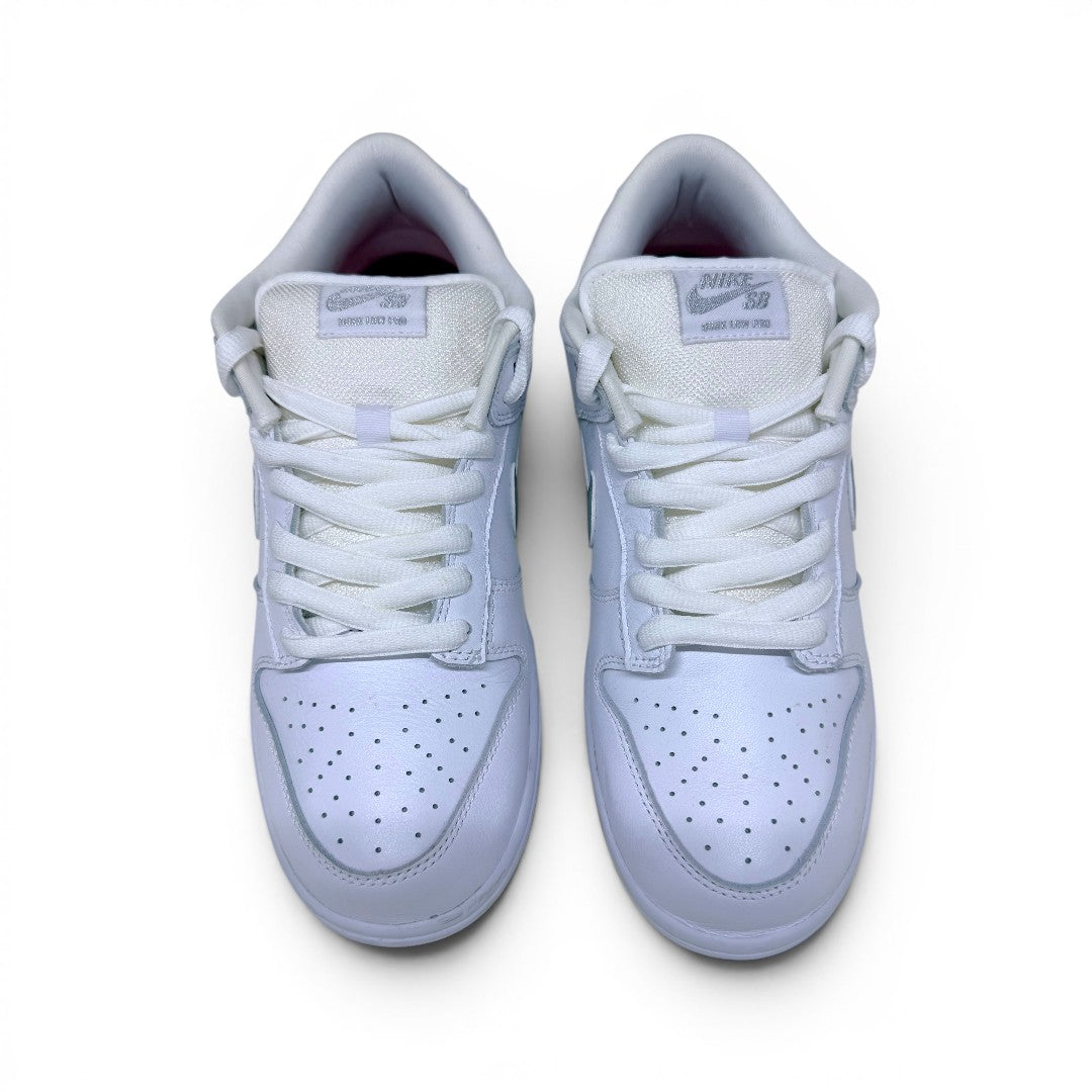 NIKE SB × Supreme Dunk Low OG QS White / Metallic Silver 27.5cm｜OKUBO MEGANE
