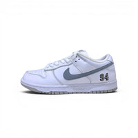 NIKE SB × Supreme Dunk Low OG QS White / Metallic Silver 27.5cm｜OKUBO MEGANE