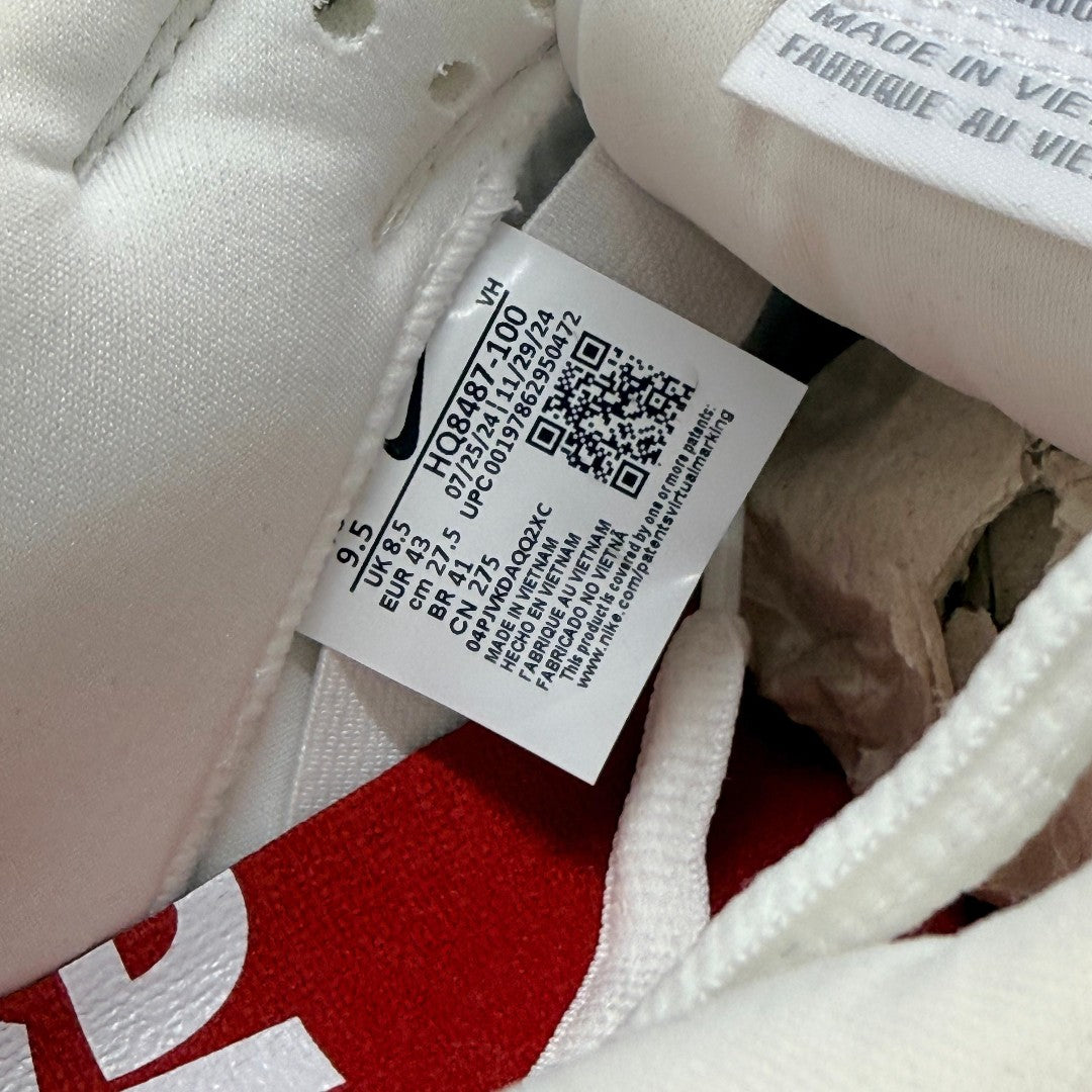 NIKE SB × Supreme Dunk Low OG QS White / Metallic Silver 27.5cm｜OKUBO MEGANE