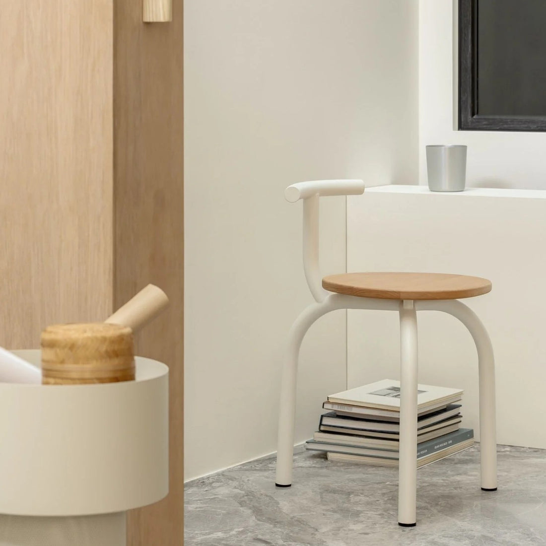 Ogle Chair White　