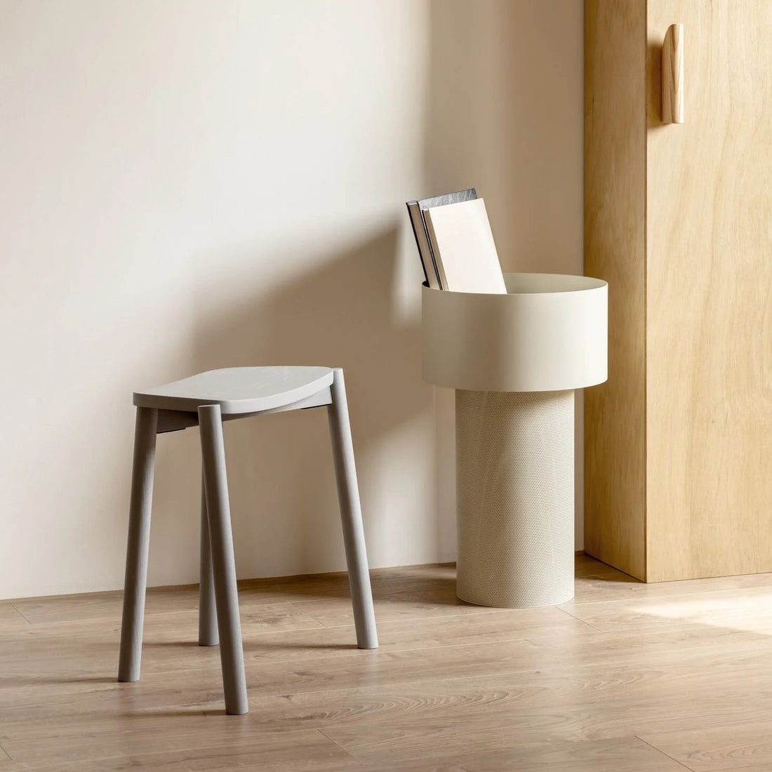 Tars Stool Ash Grey