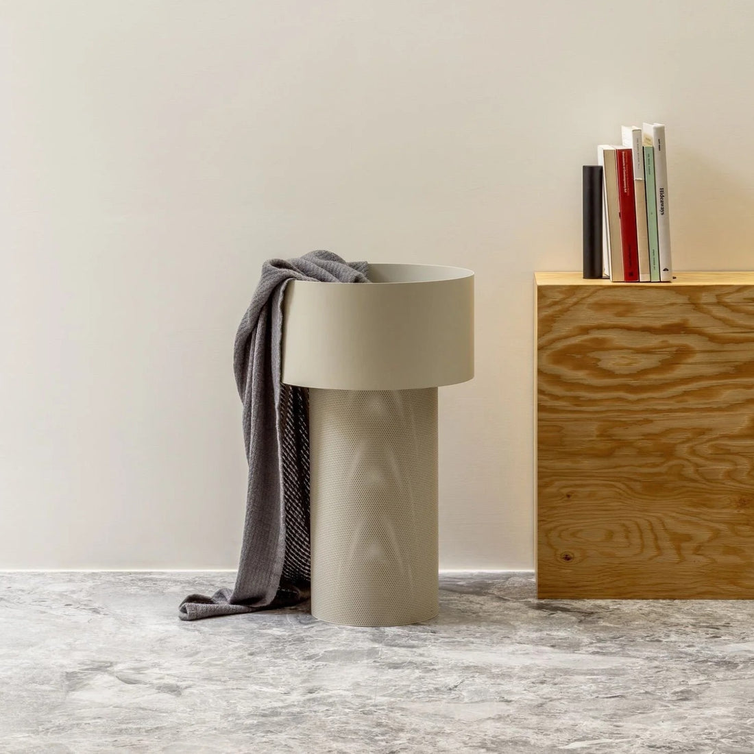 Pedestal Box White