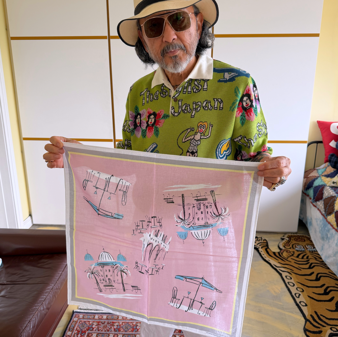 Café Sketch Bandana Pink|The Stylist Japan – ENTown Café Sketch Bandana Pink|The Stylist Japan – ENTown