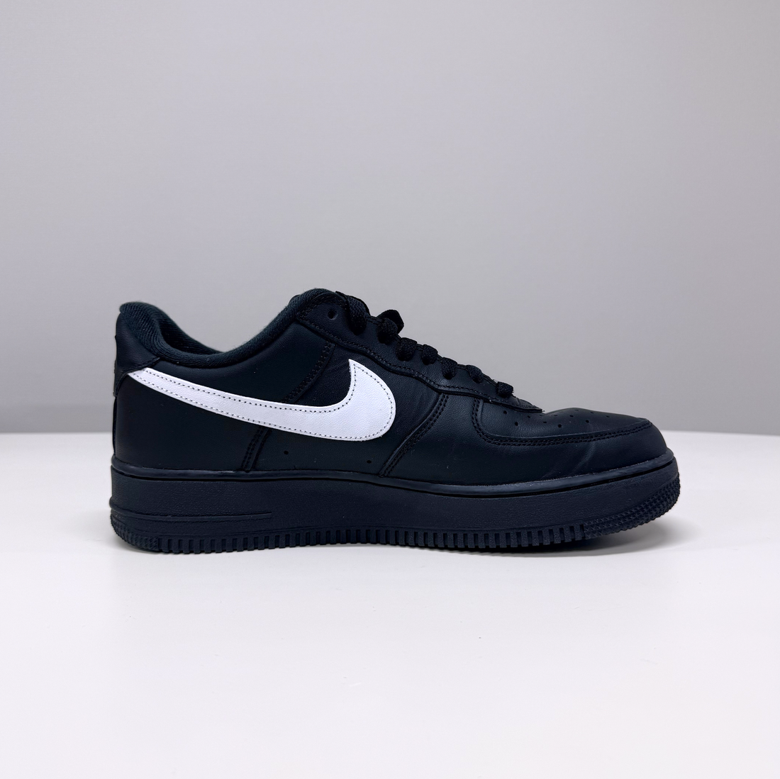 Supreme × Nike Air Force 1 Low SP “Black” 27.5cm｜OKUBO MEGANE